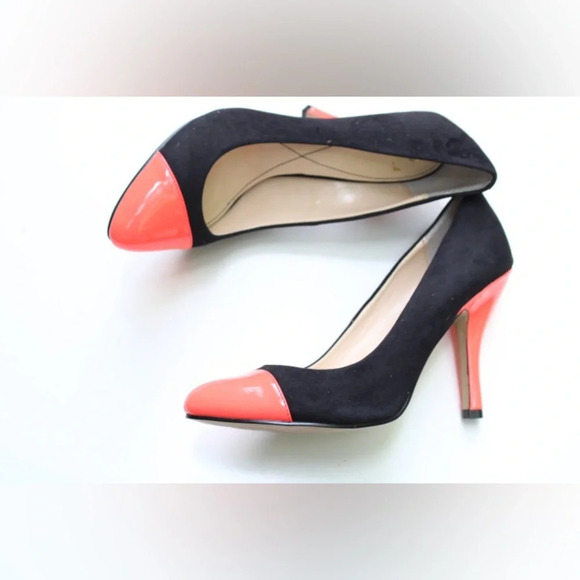 Isola pumps - Picture 11 of 12